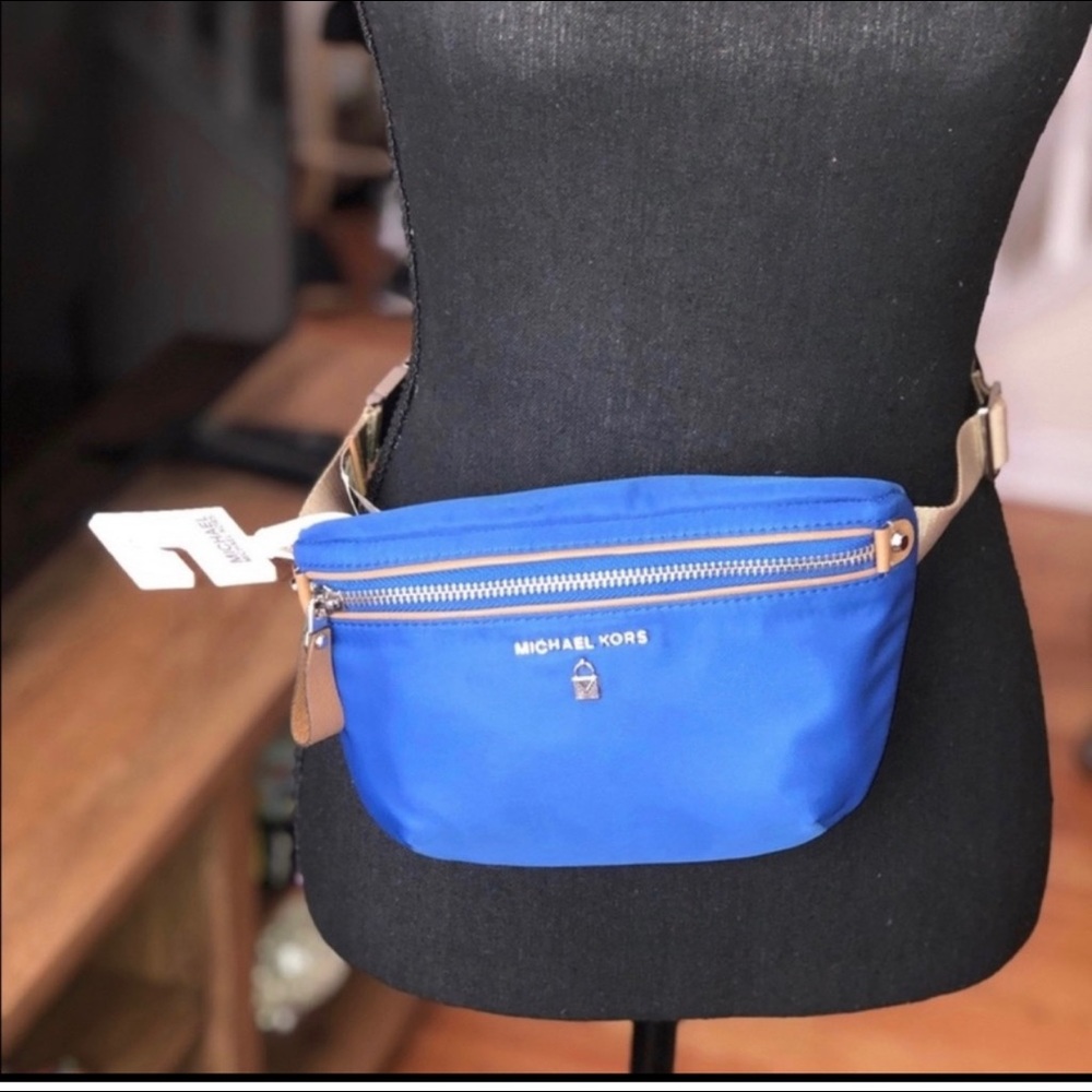 💙💙Michael KORS Fanny Pack💙💙